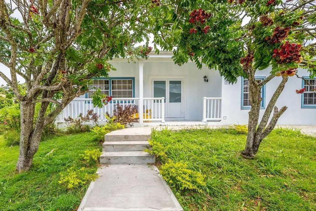 Reduit Orchard - Beautiful Home Near Reduit Beach Gros Islet
